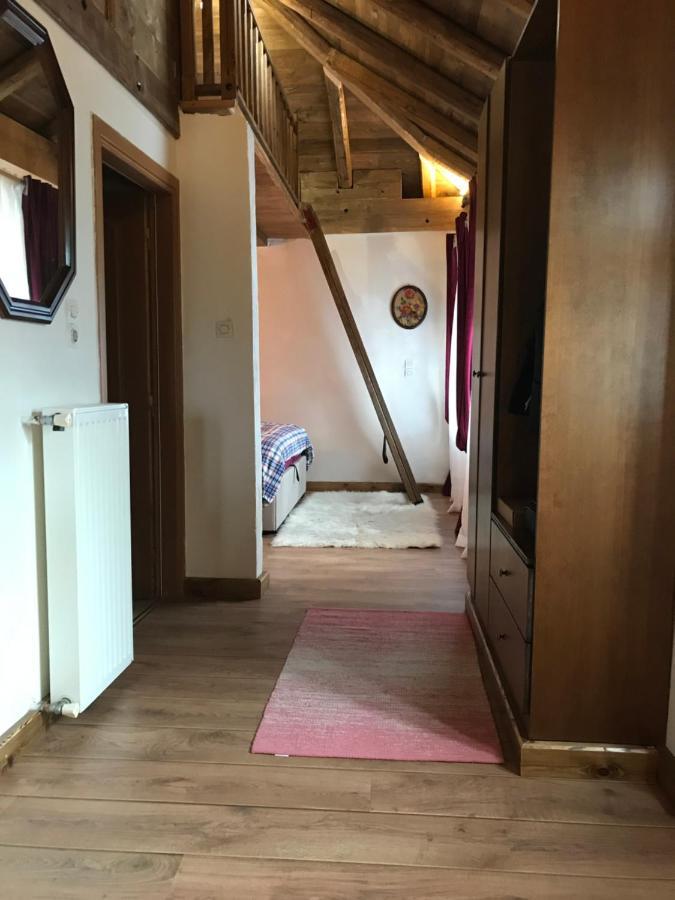 Karpenísion The House In The Cobbled Roadヴィラ エクステリア 写真