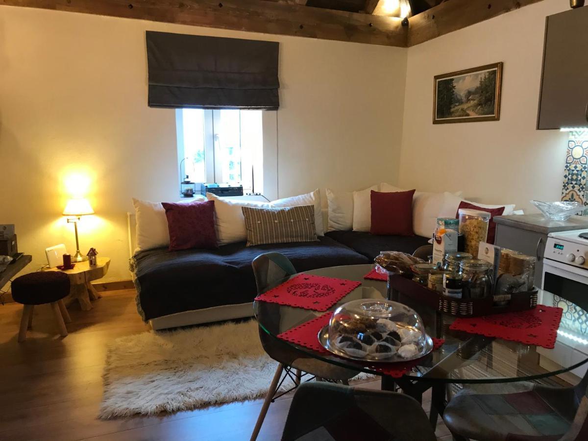 Karpenísion The House In The Cobbled Roadヴィラ エクステリア 写真